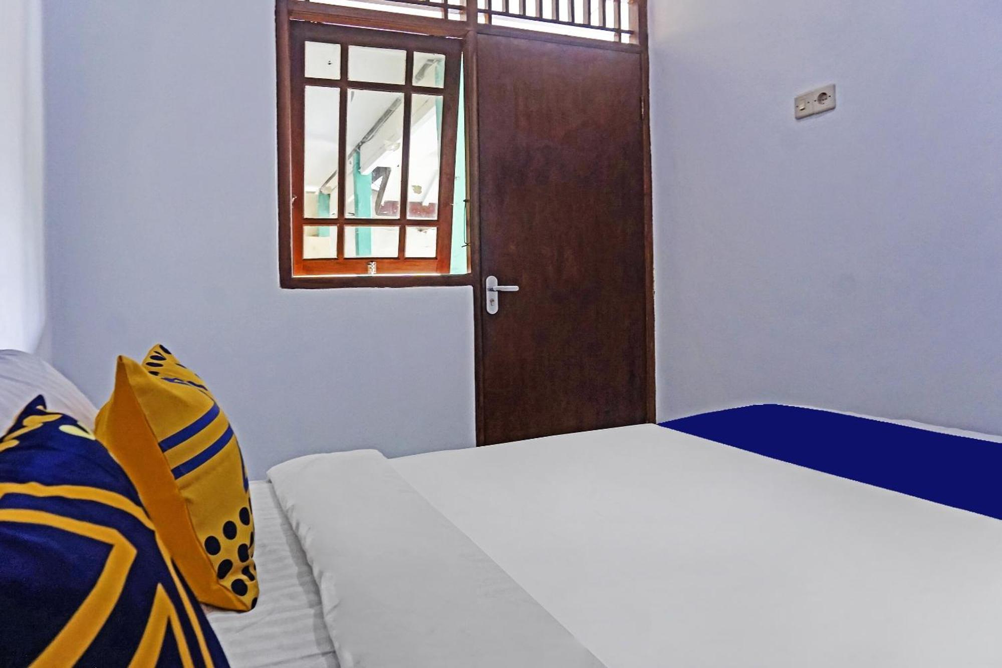 Oyo 90928 Wisma Asri Putra Syariah Bogor Ngoại thất bức ảnh