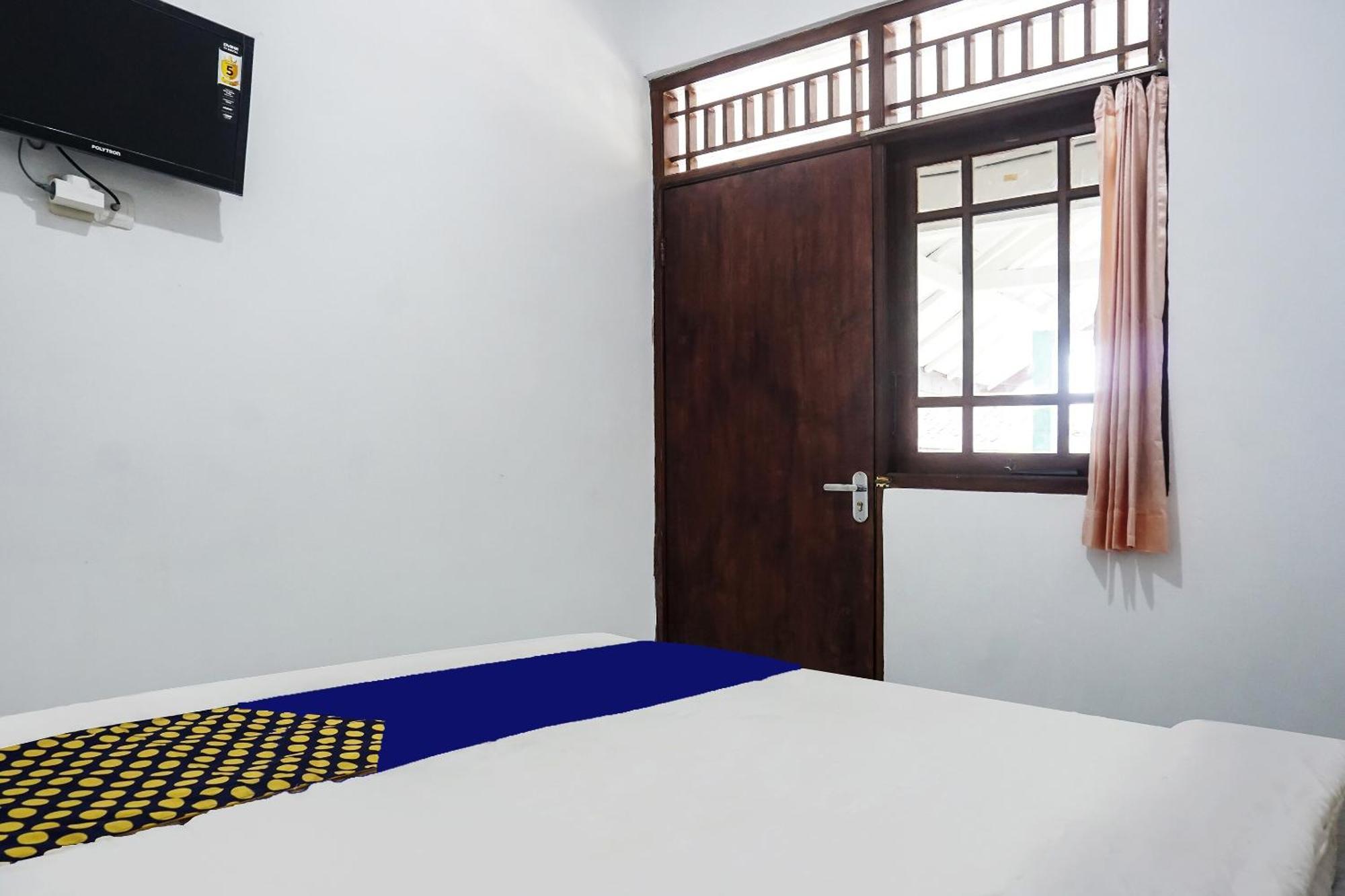 Oyo 90928 Wisma Asri Putra Syariah Bogor Ngoại thất bức ảnh